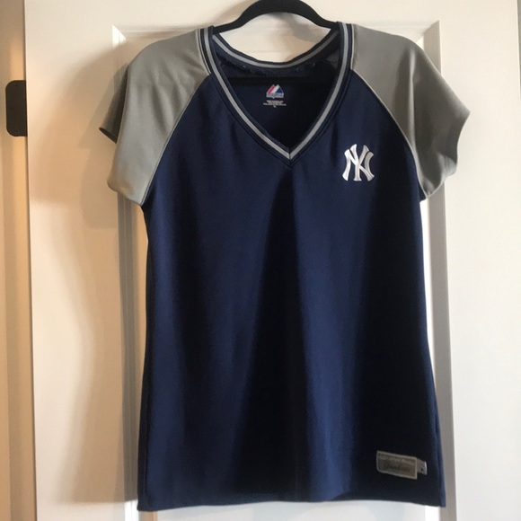 Majestic Tops - New York Yankees shirt